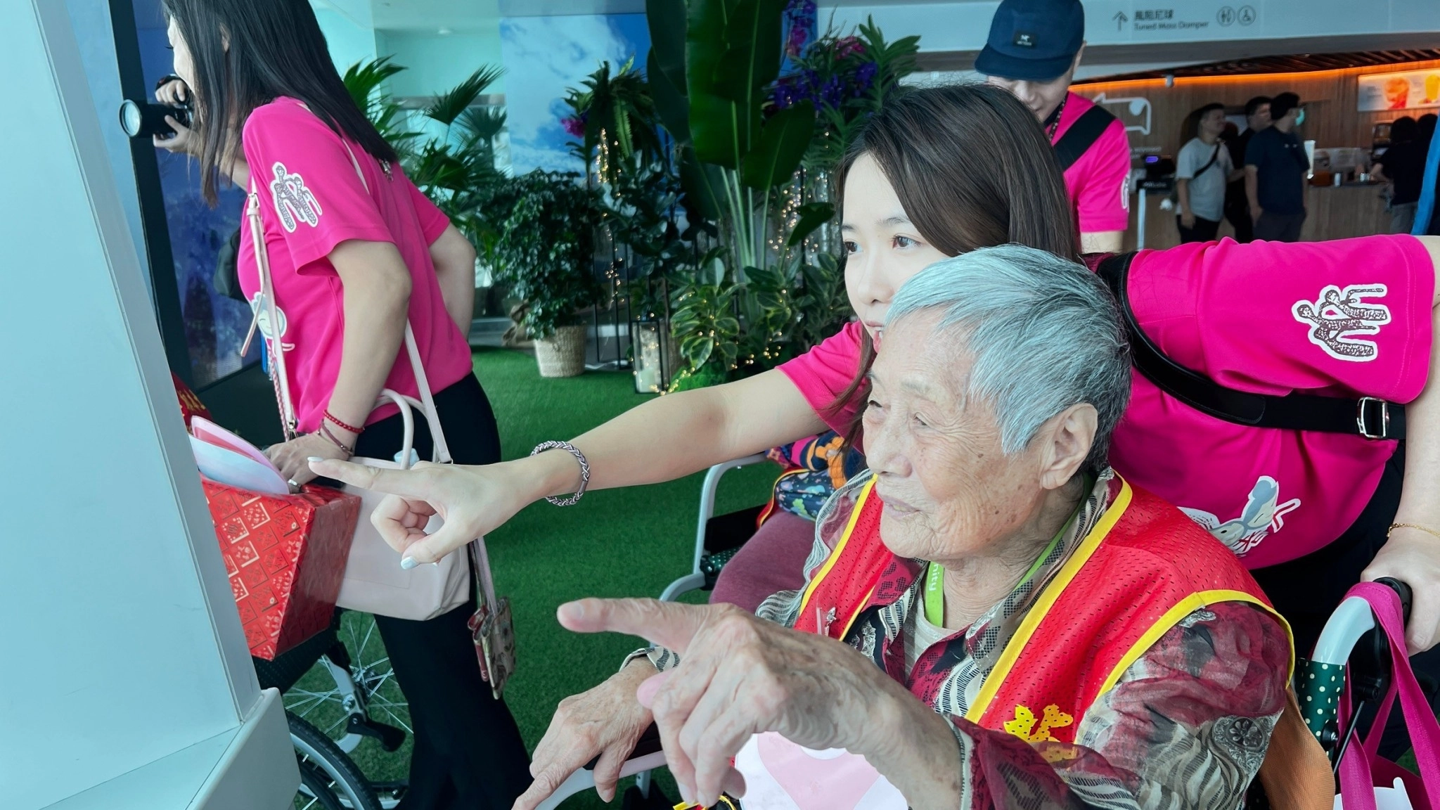 Double Ninth Festival Elderly Care Event