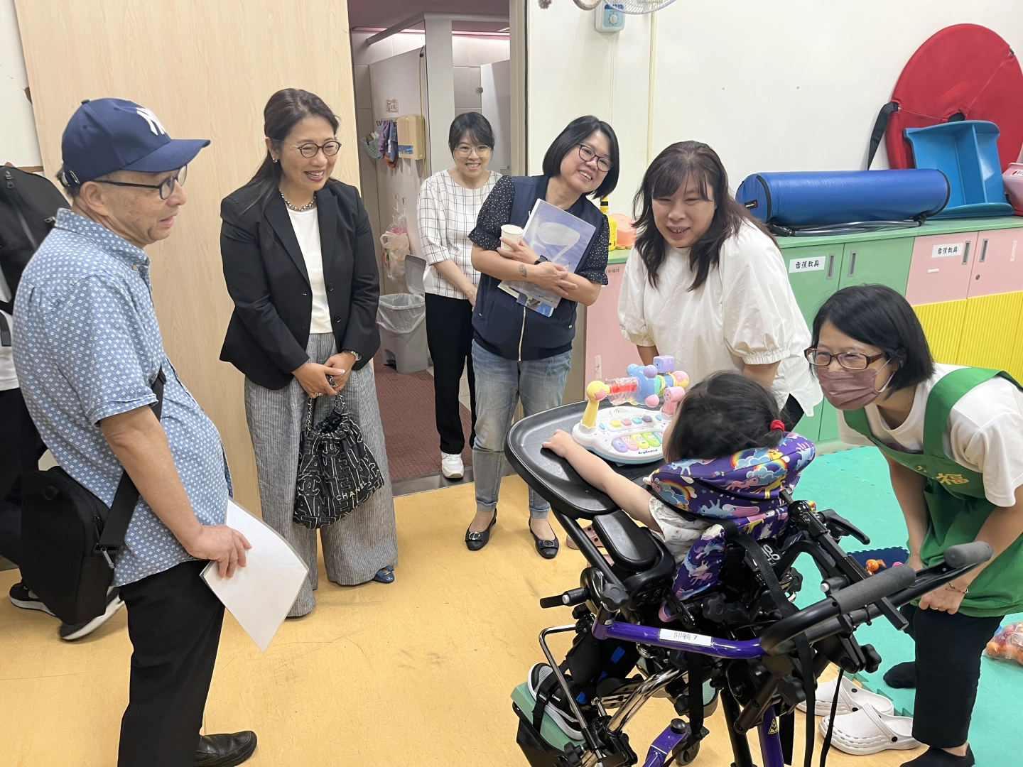 Donation of New Assistive Devices to Taipei City Government’s Department of Social Welfare