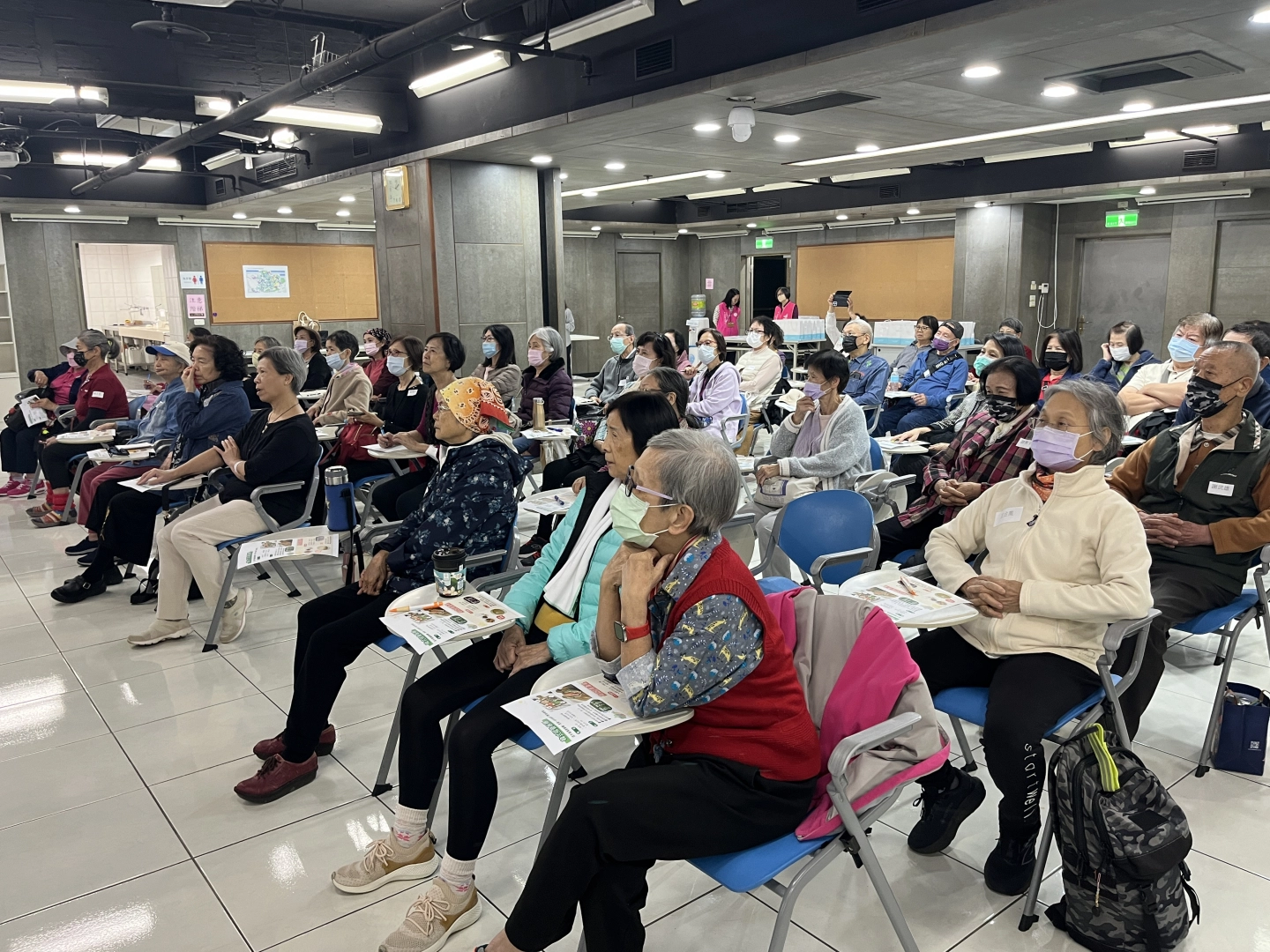 Health Lecture: “Eat Smart for Muscle Strength UP! UP!”