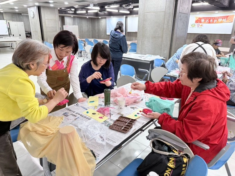 2026 年樂活不老學苑－無齡人生健康創意生活設計-台北班【第一課】花絮分享 